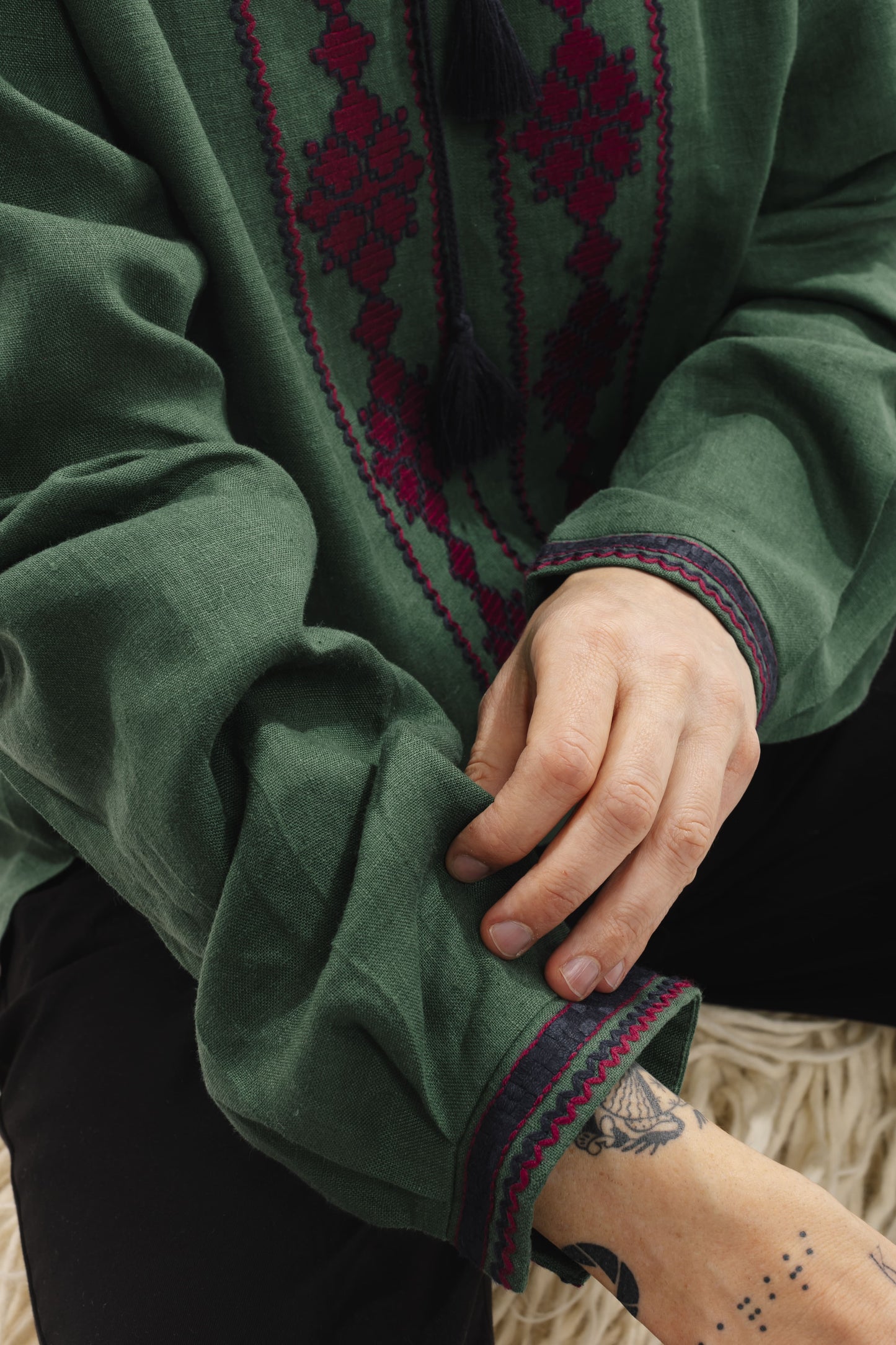 Чоловіча вишиванка "Орест" зелена