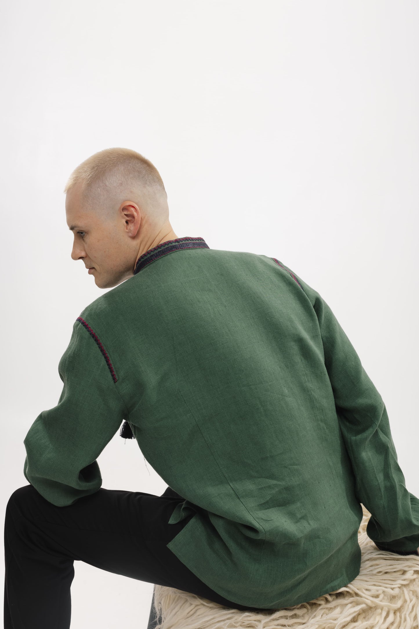 Чоловіча вишиванка "Орест" зелена