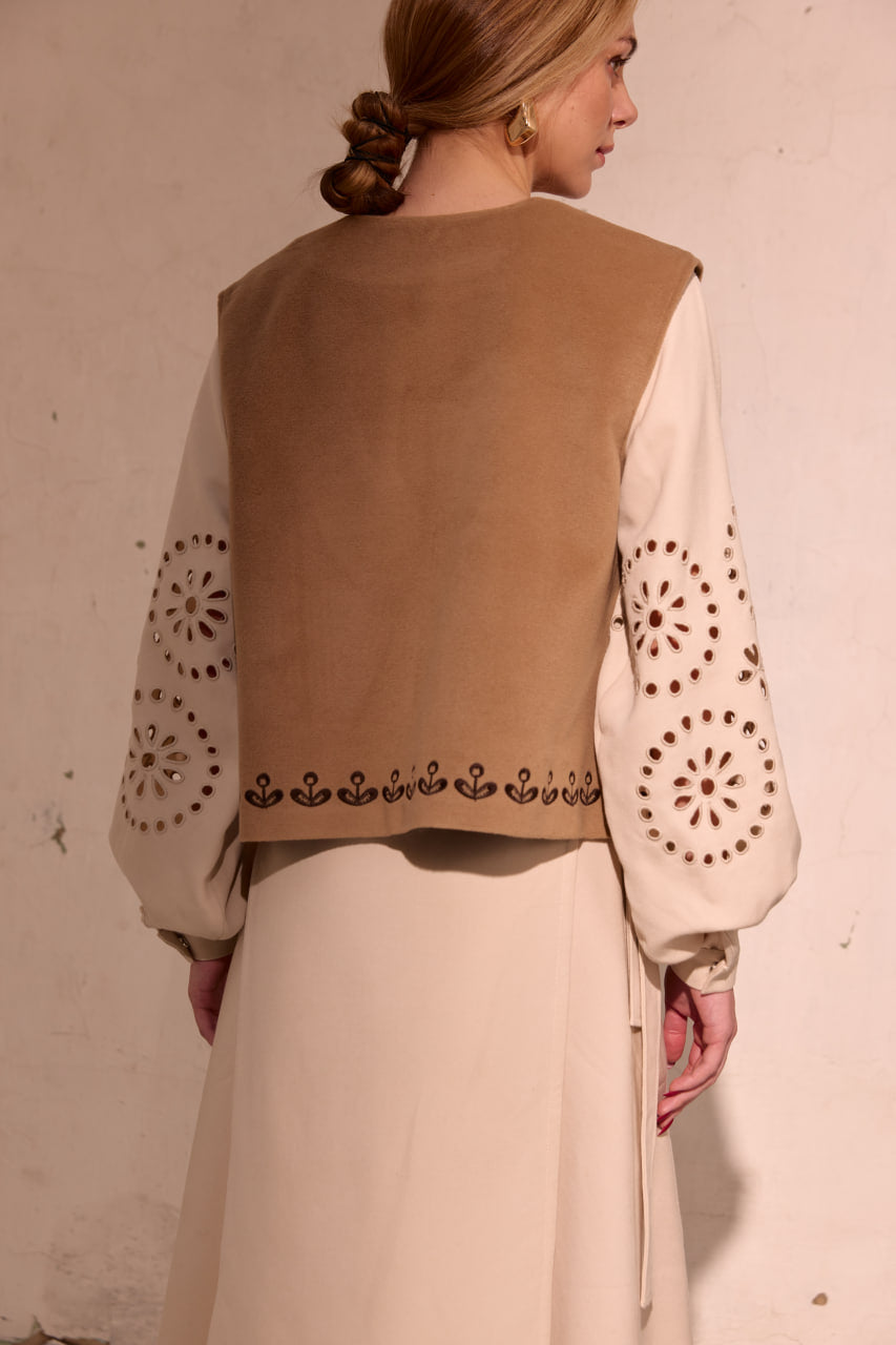 Cropped vest "Izydora"