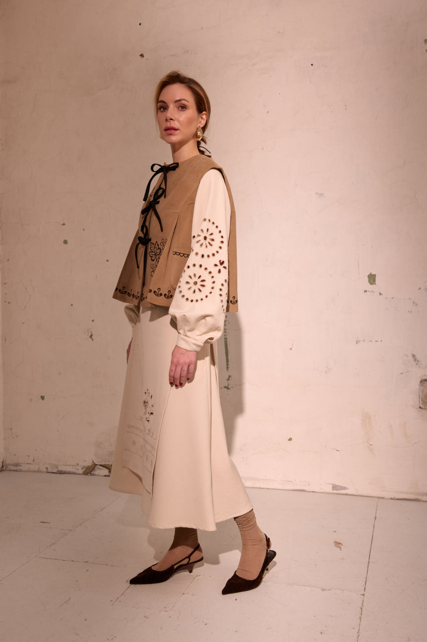 Cropped vest "Izydora"